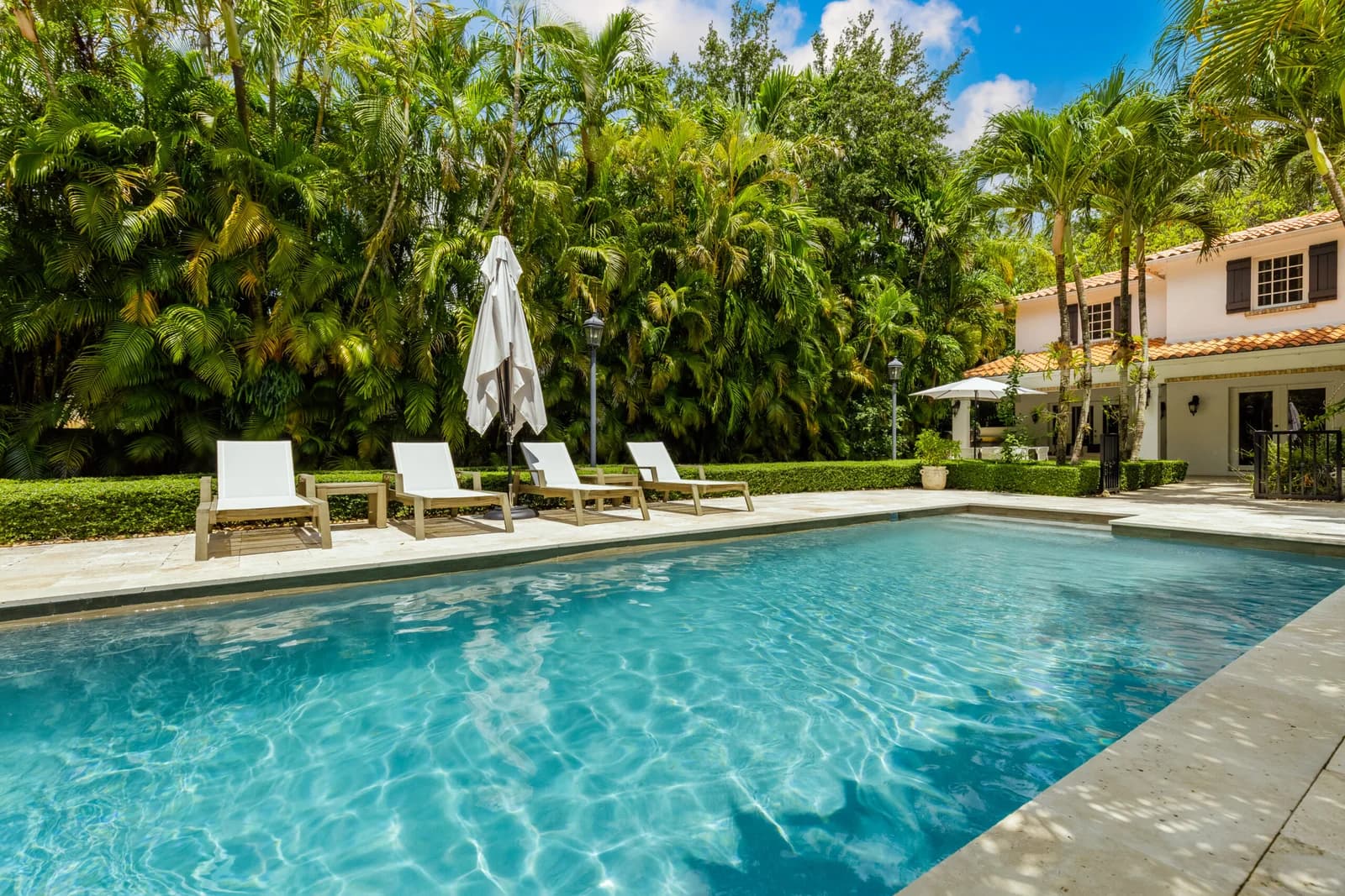 Preparing your pool for summer in Conejo Valley
